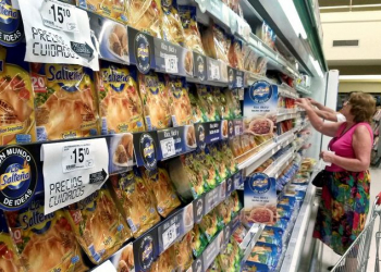 Una familia necesitó $42 mil para no ser pobre en abril