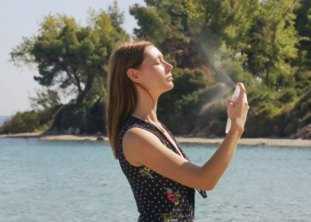 Ocho ‘sprays’ para refrescar, hidratar y calmar la piel de los daños causados por las mascarillas
