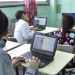El Gobierno analiza entregar 350 mil computadoras y otorgar créditos a docentes