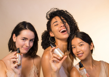 Vaya fantasía es este aceite natural que nutre, combate la celulitis y las estrías y encima da un brillo increíble a tu piel