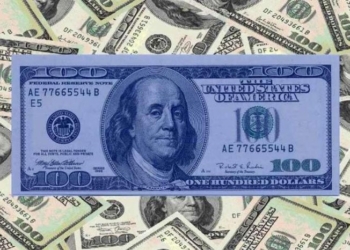 El dólar blue subió a $136 y acumula un alza del 81% en el año