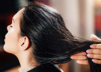 8 costumbres que arruinan tu cabello