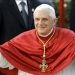 El Vaticano comunicó que Benedicto XVI está gravemente enfermo