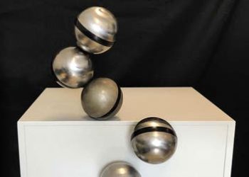 FreeBOT: este es el robot modular que se arma con esferas magnéticas