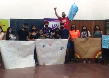 La promo 2020 participa del taller "noviazgo sin violencia"
