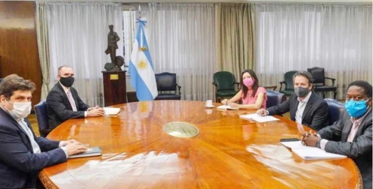 El Gobierno avanza en el acuerdo con el FMI para no pagar deudas de ...