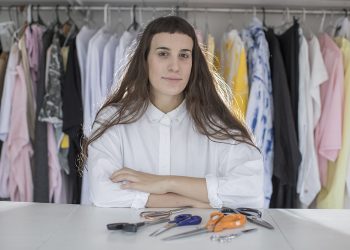 La ropa sustentable de la diseñadora Lucia Chain, inspirada en el conurbano bonaerense