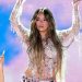 Se ve lo de abajo: Karol G y el vestido traslúcido que enamoró a todos
