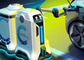 Así funciona el robot de Volkswagen para cargar automóviles eléctricos