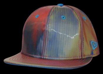 New Era lanza colección de gorras estilo Volver al Futuro