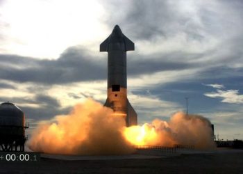 Un cohete de SpaceX logró aterrizar, pero luego explotó