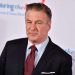 Tragedia en Hollywood: Alec Baldwin mató accidentalmente a una mujer e hirió al director de una película durante la grabación de un tiroteo
