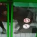 Borracho entró al supermercado montado a caballo porque el animal "quería pan"