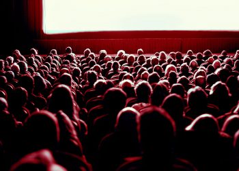 “No queríamos tocarlos”: trabajó durante años en un cine y reveló lo qué encontró en la sala cuando terminó "50 Sombras de Grey"