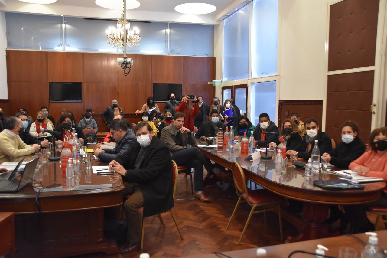 Plenario de Comisiones trató el Proyecto de Ley de la Grilla de Calificación Docente – Notinor Jujuy
