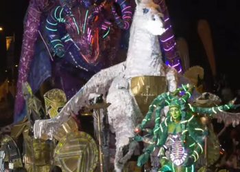 Después de 21 años, la EET N° 1 "Escolástico Zegada" ganó el primer premio en Carrozas Técnicas