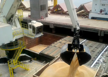 La industria aceitera produce como en 1998 y afirman que “es el peor momento de la historia”