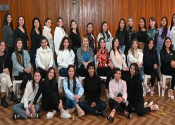Representantes de colegios capitalinos se preparan para la FNE 2023