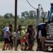 Muere una niña venezolana de 3 años en un autobús de migrantes en Texas