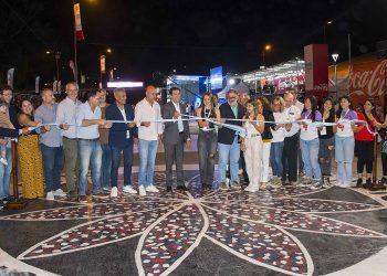 Ediles participaron de la apertura de los desfiles de carrozas
