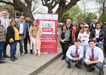 Municipio y Concejo otorgaron una mención especial a tres colegios por trabajos en Carrozas Inclusivas