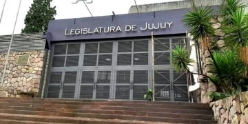 El Presupuesto 2024 ingresó a la Legislatura provincial para su tratamiento