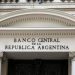 Caputo no descartó la dolarización ni el cierre del Banco Central