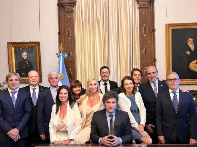 Milei prorrogó por decreto el presupuesto nacional 2023 - Notinor Jujuy