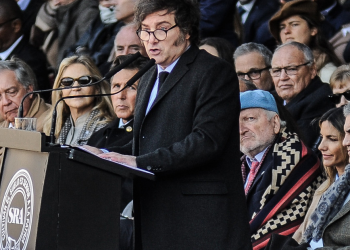 Milei en La Rural: prometió sacar las retenciones al campo y el cepo, pero aclaró que "llevará tiempo"