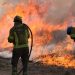 Córdoba: el fuego avanzó rápidamente en La Calera y se acerca a las casas