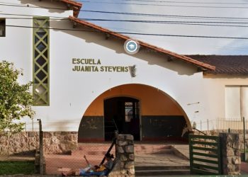Padres denuncian supuestos abusos en la escuela Juanita Stevens