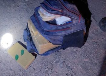 Gendarmería incautó dos mochilas que tiraron con 43 kilos de cocaína en la Puna