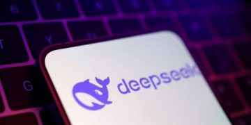 Qué es DeepSeek, la startup china que desafía a la IA de EE.UU.: las claves de una guerra que recién empieza