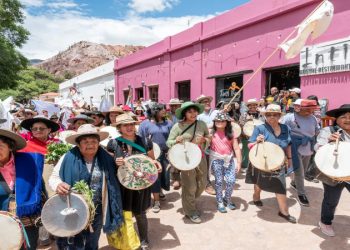 Gran Éxito en el 40º Encuentro de Copleros en Purmamarca