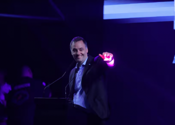 De forma inesperada, el Gobierno canceló el anuncio de medidas para fomentar el uso de “dólares del colchón”