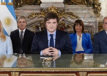Por DNU, el Gobierno amplió el Presupuesto para salud, seguridad, el pago de subsidios y la deuda pública