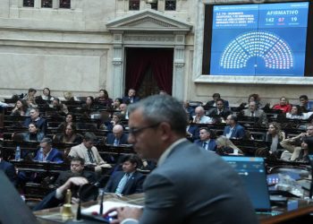 Diputados aprobó un aumento del 7,2% de las jubilaciones, una suba del bono a $110 mil y la restitución de la moratoria