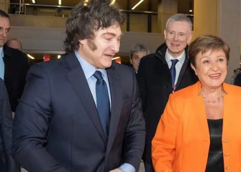 El Gobierno espera definiciones del FMI para destrabar un giro por US$2000 millones y aliviar las reservas