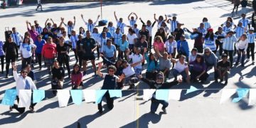 Jornada de folclore y salud reunió a vecinos y alumnos en vísperas del Día de la Independencia