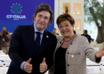 El FMI continúa la revisión de las metas del acuerdo y no hay fecha para el desembolso de USD 2.000 millones