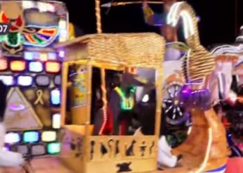 Más de 30.000 almas dijeron presentes en Ciudad Cultural para el último desfile de carrozas