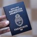 Piden a ciudadanos argentinos que devuelvan miles de pasaportes por una falla de seguridad en su fabricación