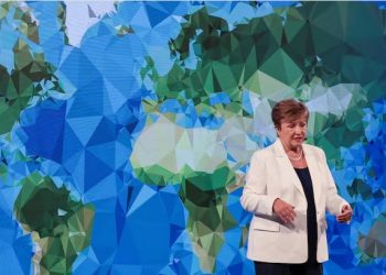 El FMI empeoró sus estimaciones para la economía argentina: proyecta menos crecimiento y más inflación