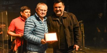 Homenaje a Jorge Rojas en el Festival del Cemento y del Folclore