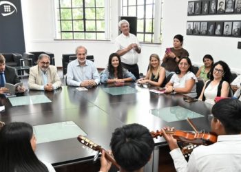 La Escuela Municipal Marina Vilte presentó “Jóvenes del Sueño, Antología”:  Un Espacio de Creatividad y Expresión