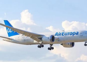 Escala la tensión en Venezuela: Maduro le retiró la licencia a otras dos importantes líneas aéreas