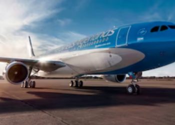 Aerolíneas Argentinas lanzó promociones para vuelos desde Roma y Madrid hacia la Argentina