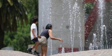 Argentina, un horno: alertas roja y naranja por calor extremo para 7 provincias