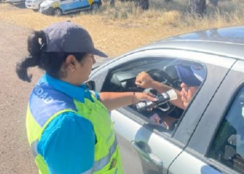 Casi mil conductores alcoholizados sancionados en las rutas del país durante la primera quincena de enero
