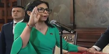Delcy Rodríguez fue juramentada como jefa del régimen de Venezuela tras la captura de Maduro